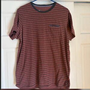 Men’s Levi’s pocket tee - L